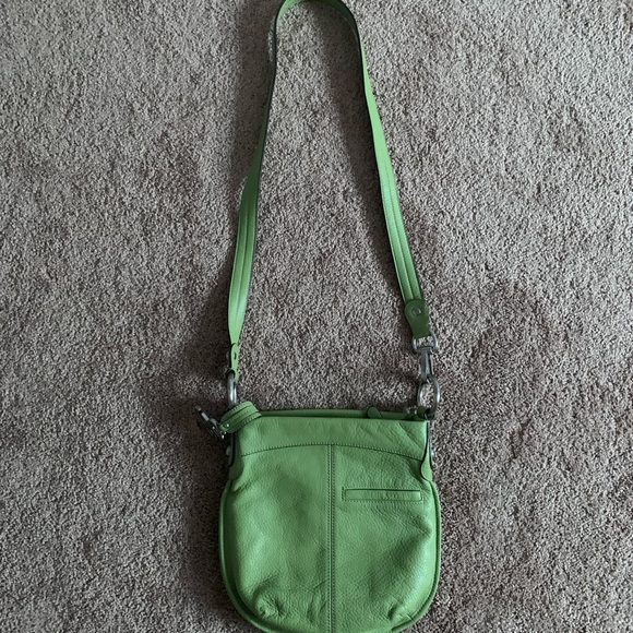 B. Makowsky Green Leather Crossbody Bag - Picture 7 of 16